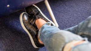 ¿Viajar en coche puede empeorar las varices en las piernas?